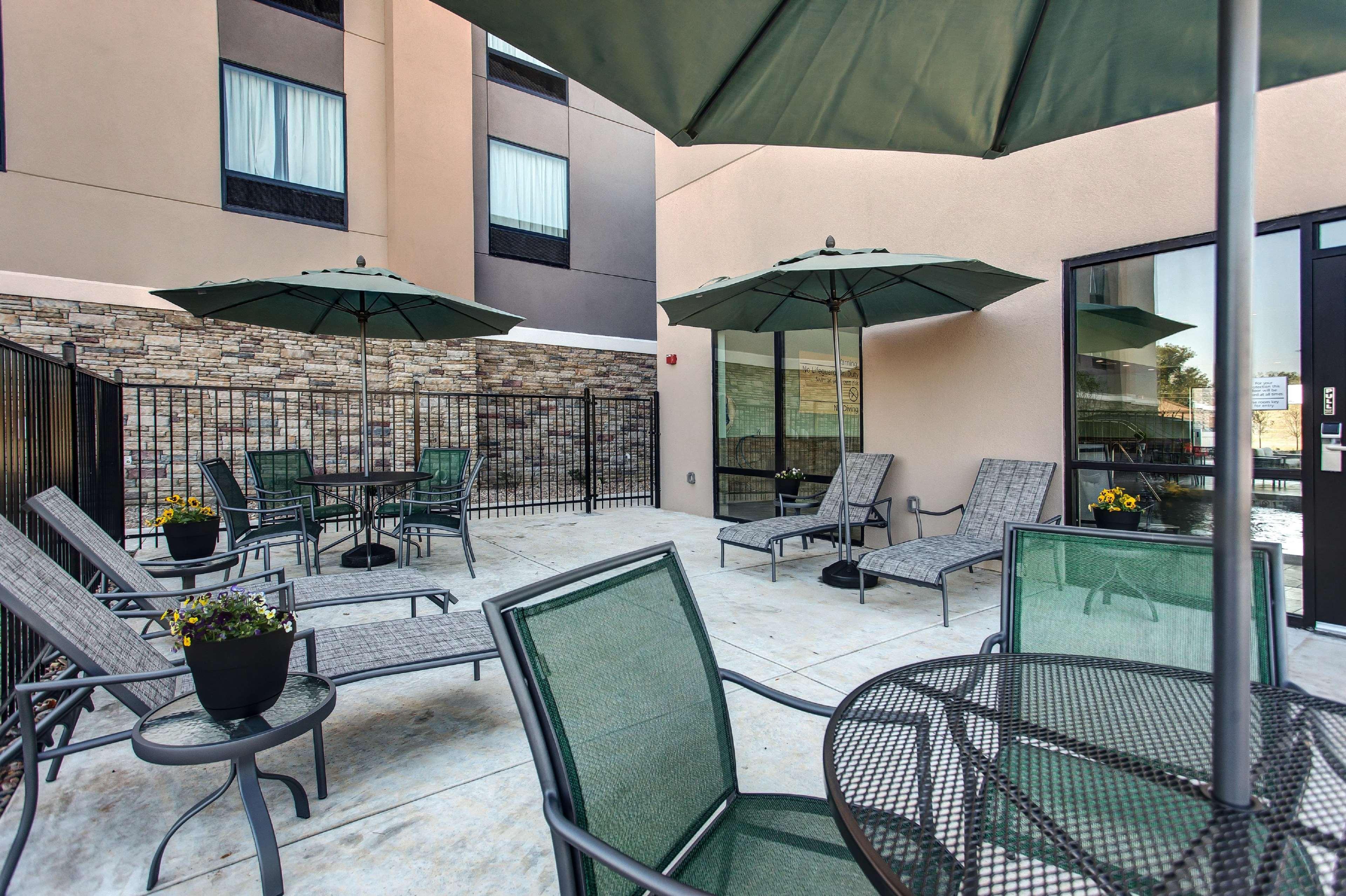 Hampton Inn&Suites-Wichita/Airport, KS Extérieur photo