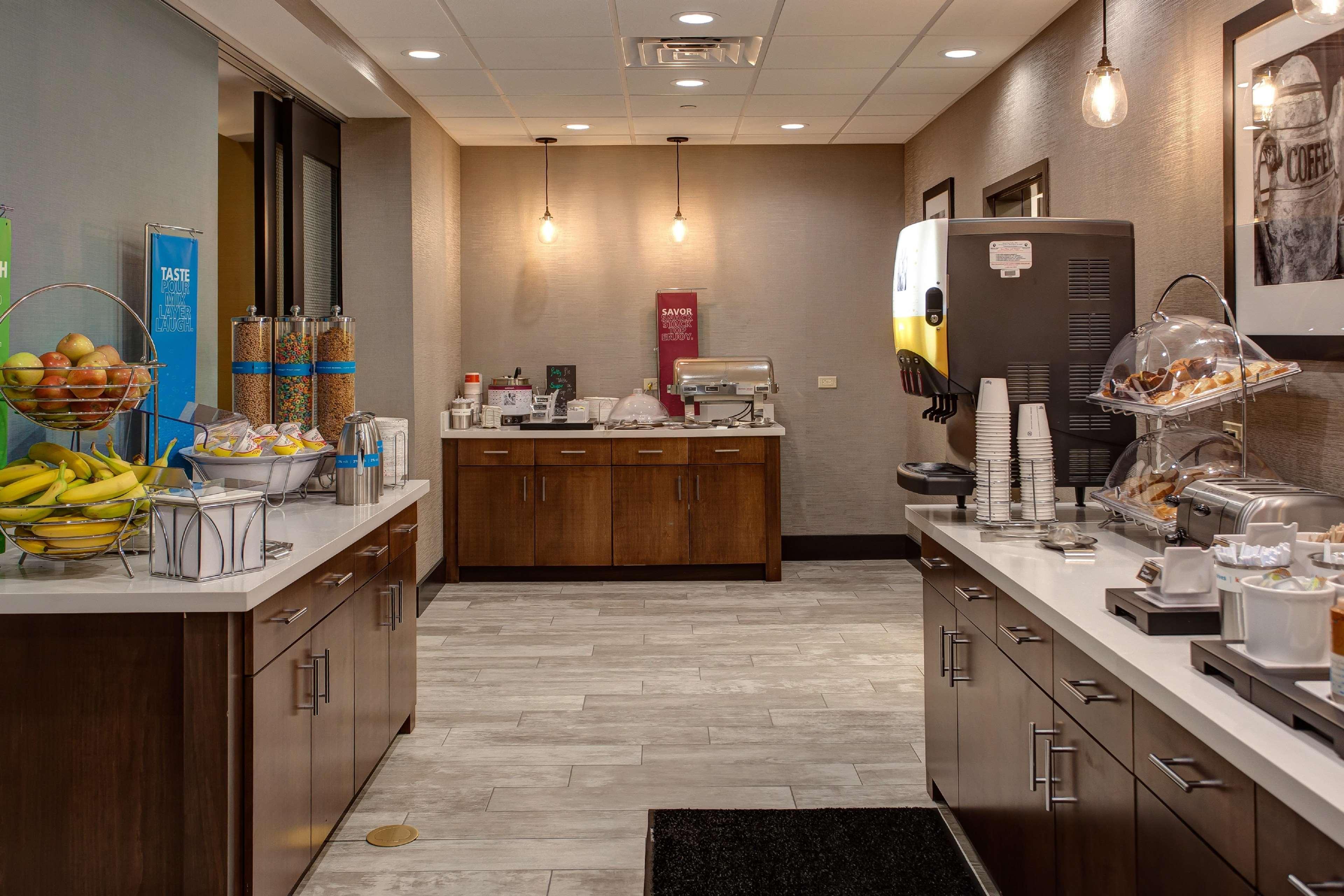 Hampton Inn&Suites-Wichita/Airport, KS Extérieur photo
