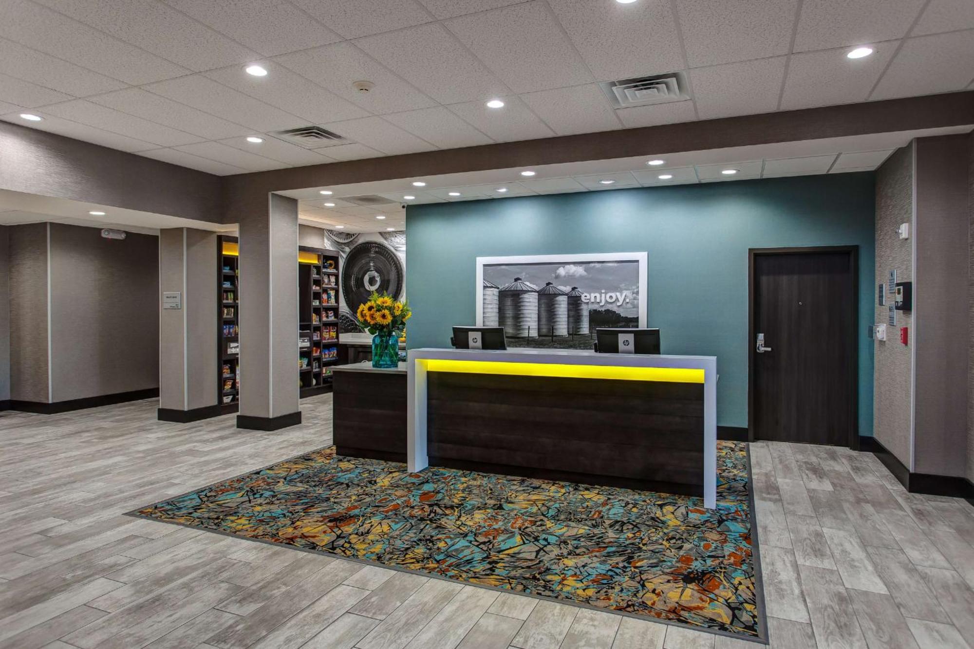Hampton Inn&Suites-Wichita/Airport, KS Extérieur photo